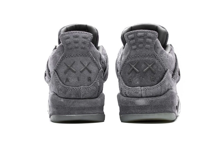 Air 4 Jordan 930155-003  Retro Kaws 0831